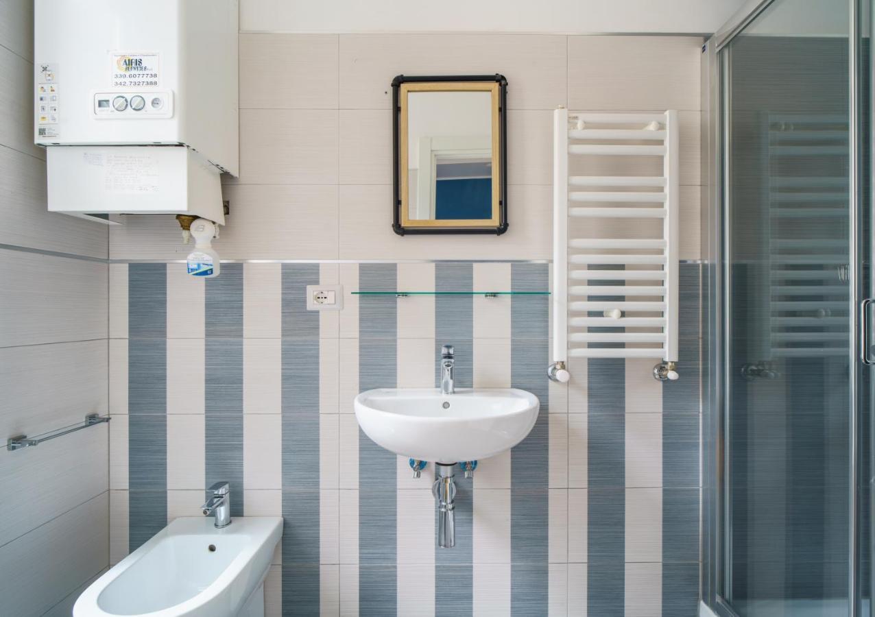 רומא Dreamynest Quattro Cantoni - 2 Bdr Vicino Il Colosseo מראה חיצוני תמונה